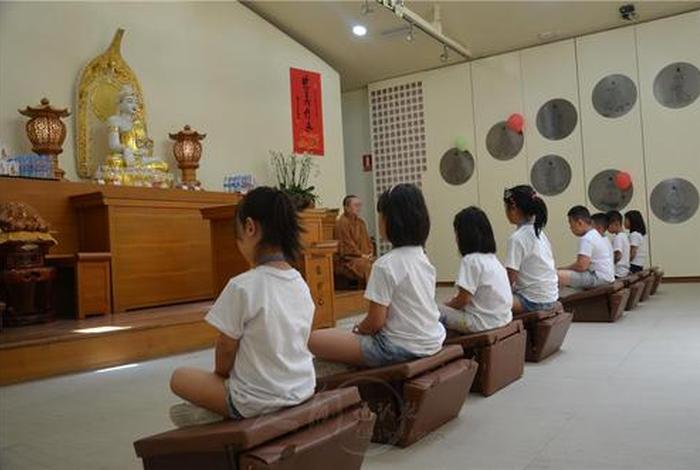 儿童学佛；儿童学佛去哪里