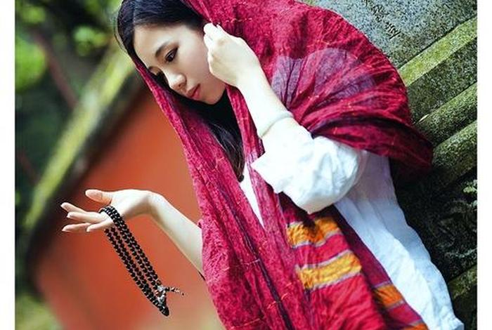 美女佛教徒，佛教对美女的解释