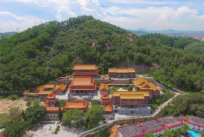 石岩寺在哪里（石岩度假村内的寺庙）