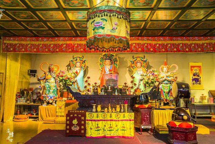 佛教寺庙供奉图片大全 - 佛教寺庙的布局以及各殿供奉的主要对象