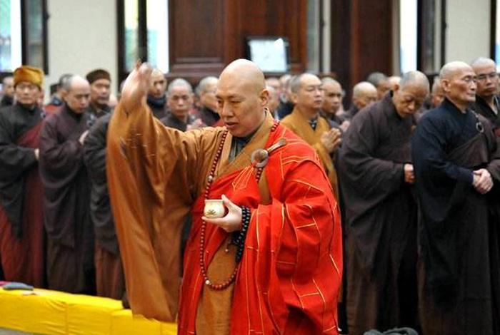住持 方丈 区别、方丈和住持哪个级别高