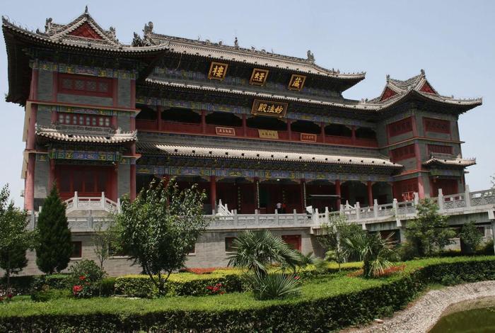 佛教寺庙英文翻译，寺庙翻译成英文