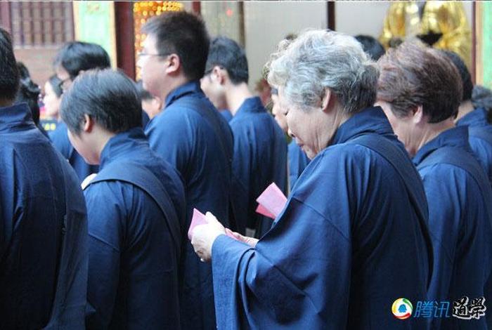 做一个佛教居士的条件、做一个佛教居士的条件是什么