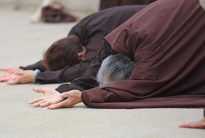 老公学佛后像变了个人、学佛人的老公有外遇了怎么办