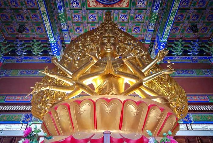 大理崇圣寺佛像 大理崇圣寺好玩吗