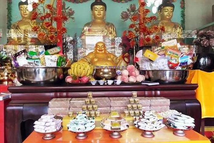 佛教法会准备什么供品好、法会供奉是啥意思