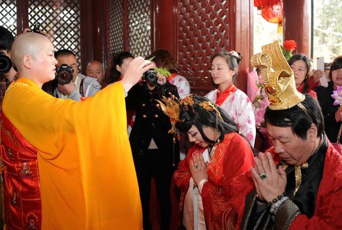 佛教婚礼百科知识大全视频（佛教有创意的婚礼）