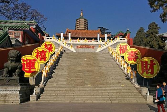 八大处属于佛教什么派系、八大处佛事