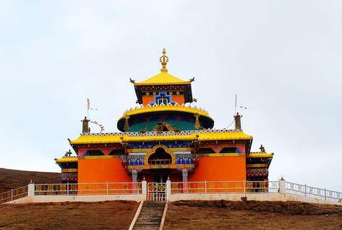 青海佛教寺院有哪些（青海佛教寺院有哪些名称）