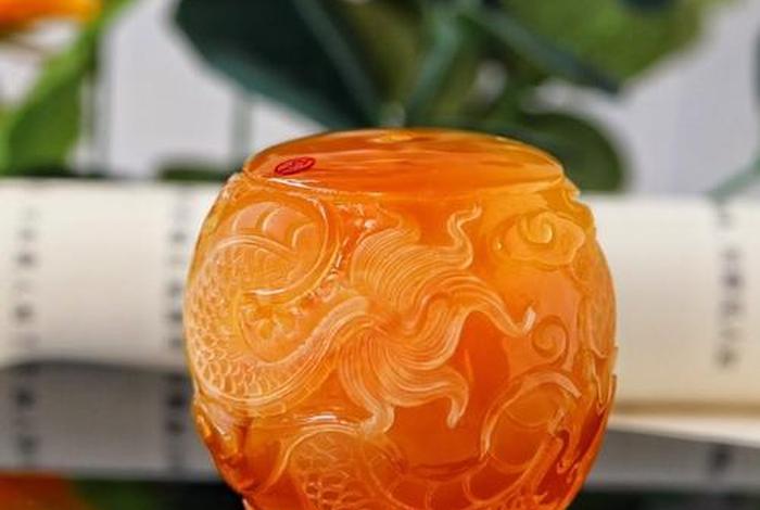 琥珀和蜜蜡的文化；琥珀与蜜蜡