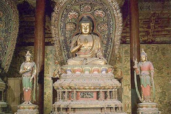 华严寺有讲解么 - 华严寺佛像