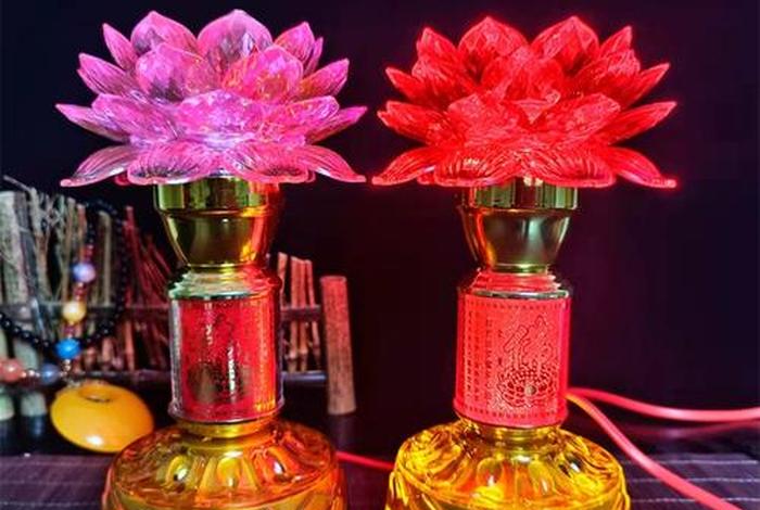 莲花灯佛灯图片 - 莲花灯的作用是什么