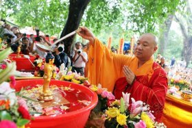 佛教浴佛节完整视频 浴佛节仪式