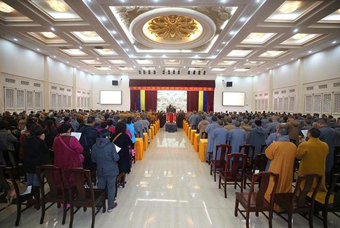 哪里可以看佛教视频 哪里可以听佛学讲座