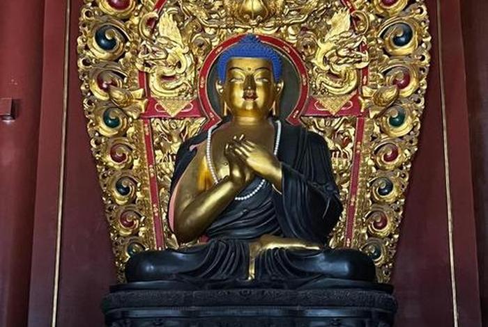 雍和宫佛像简介，雍和宫讲解介绍