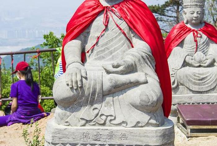 千山山顶佛像 千山山顶佛像在哪里