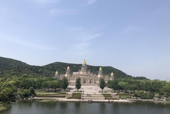 灵山胜境佛教圣地（灵山胜境在哪个城市）