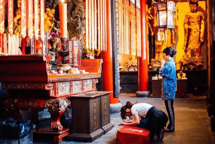 去寺庙上香基本知识、去寺庙上香基本知识视频