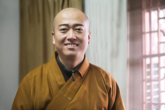佛学院宏海法师的俗名；佛教宏海法师