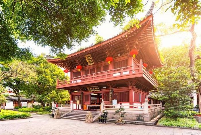 佛教寺庙值得去的，佛教有名寺庙