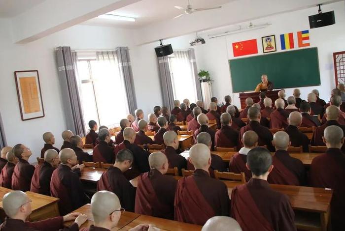 如何考上佛学院，如何考佛教学院