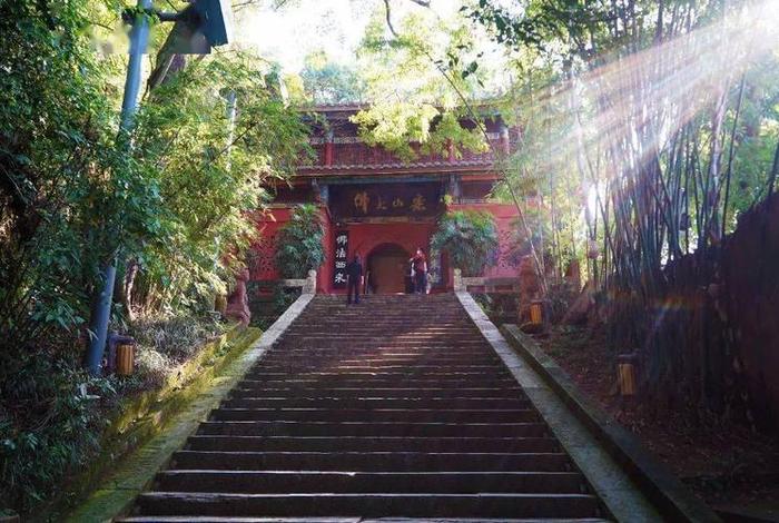 凌云寺佛教知识讲解大全 凌云寺塔