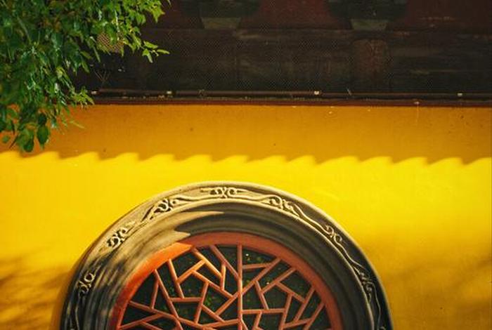 寺院院墙图片（寺院壁纸图片）