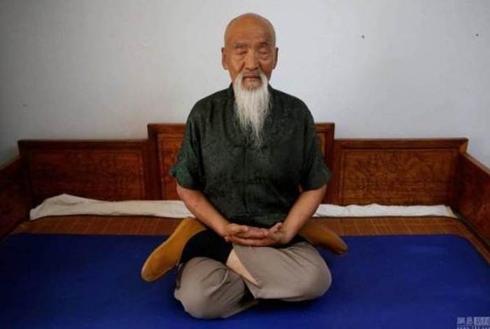 打坐佛教说法；打坐佛教说法正确的是