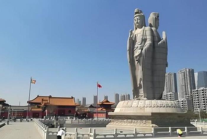 潮音寺菩萨叫什么（潮音寺的传说）