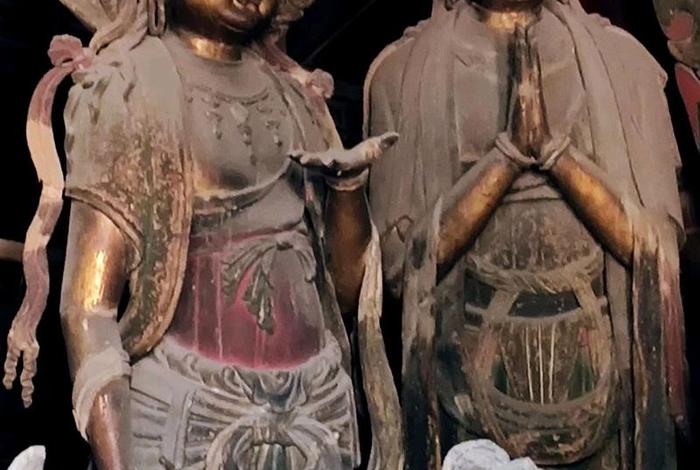 华严寺 佛像（华严寺佛像倾斜）