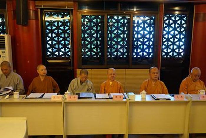 成都佛教协会地址；成都市佛教协会理事名单