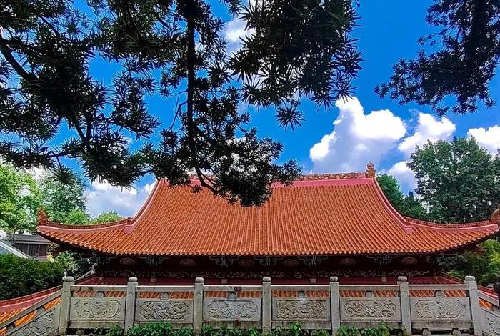 麓山寺庙（麓山寺什么时候关门）