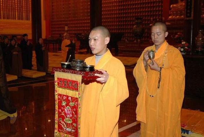 居士能主法做佛事吗、居士可以成佛吗