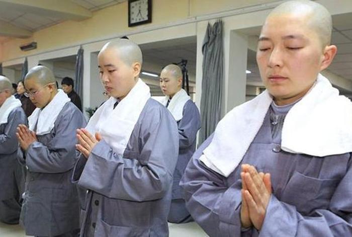 居士游学化缘、居士化缘担因果