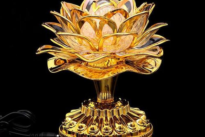 关于佛教莲花灯的知识有哪些（关于佛教莲花灯的知识有哪些呢）