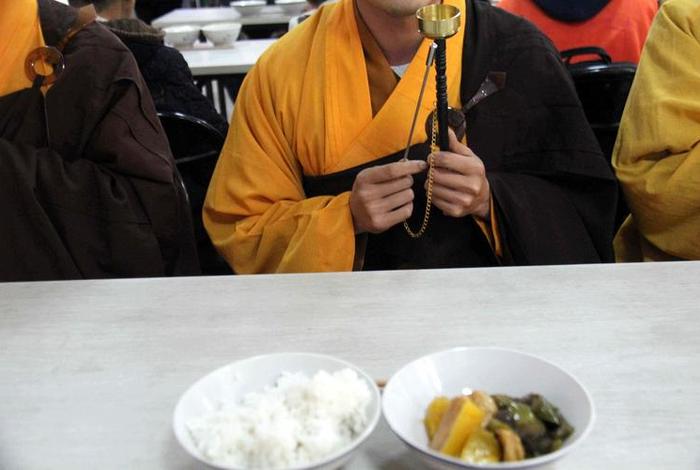 寺庙里吃斋饭，寺庙里吃斋饭好不好