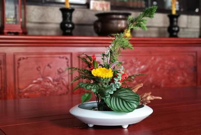 佛教里鲜花是最高礼仪、佛教鲜花供佛的功德