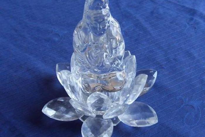 水晶在佛教；水晶在佛教中的应用