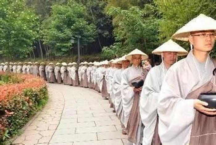 新出家者出家需要准备什么，出家需要做什么准备