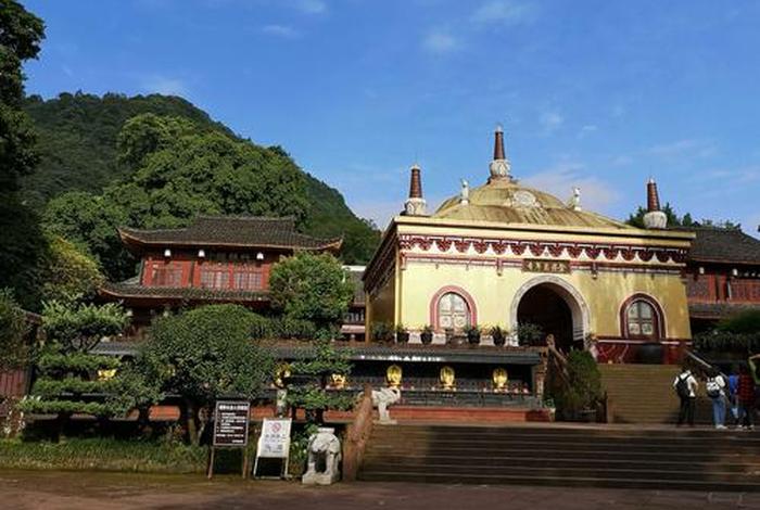 佛教圣地峨眉山寺庙 - 峨眉山寺庙大全
