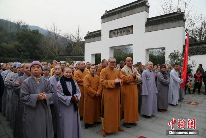 灵隐寺佛学院 灵隐寺佛学院第一届是哪一年举办的呢