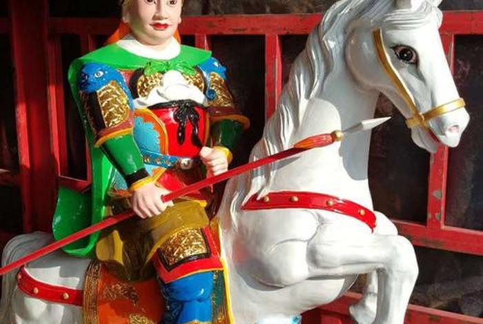 白马山神的塑像、白马山神是哪位神仙