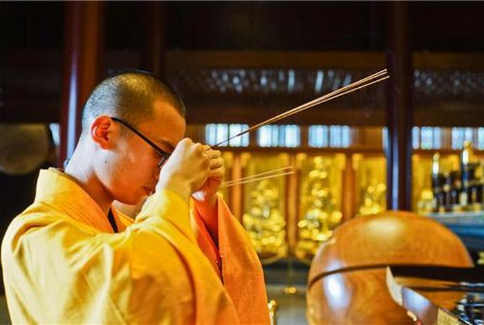 佛教的礼仪、节日和主要禁忌，佛教常用礼仪有哪些？