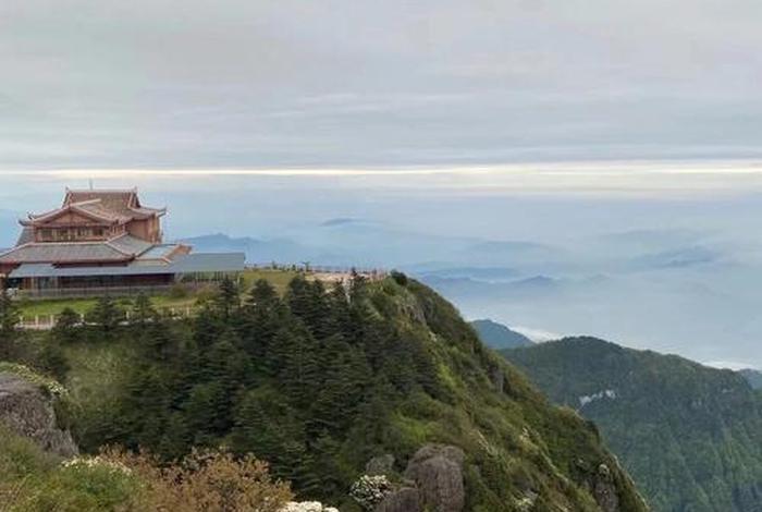 峨眉山仙山佛国，峨眉山仙山佛国的原因