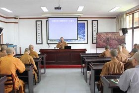 听师傅讲佛法受益，听佛家师父讲课