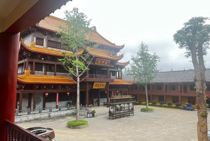 寺院的日常生活有哪些内容；寺院的日常生活有哪些内容呢