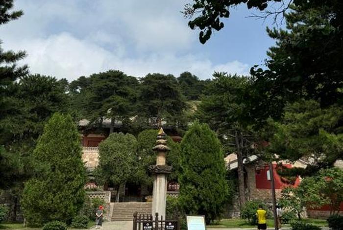 敦煌属于佛教圣地吗，敦煌 佛教圣地