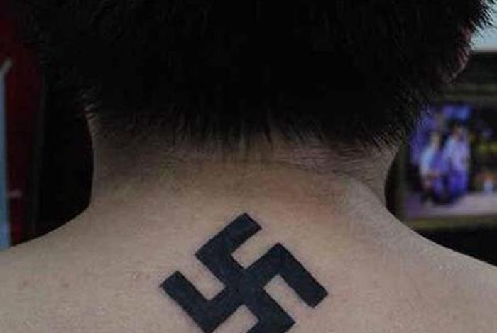 纹身佛教万字 - 佛教万字符纹身