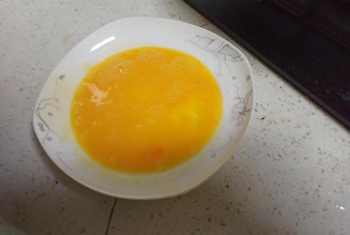 在佛教中鸡蛋算是荤菜还是素菜；佛教中鸡蛋算荤菜吗