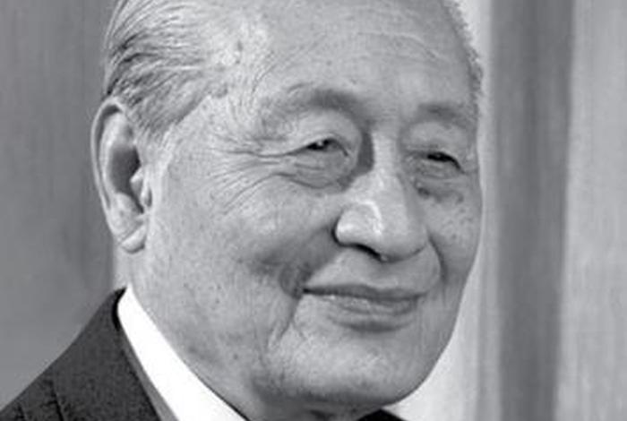 佛教协会会长赵朴初简介 佛教协会会长赵朴初简介图片